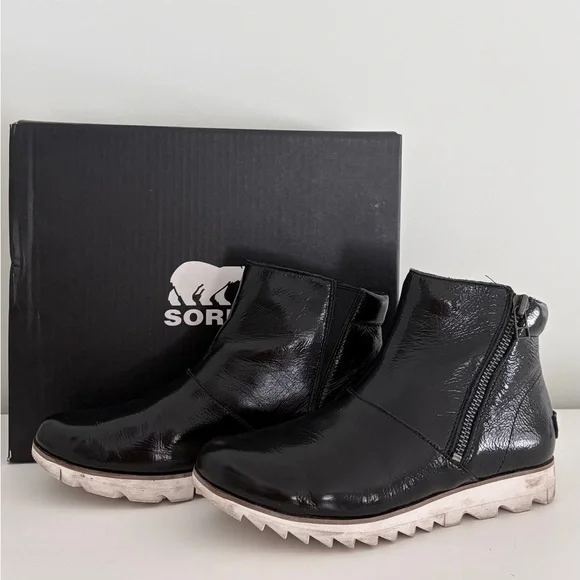 Sorel boots size 8 - Picture 8 of 12